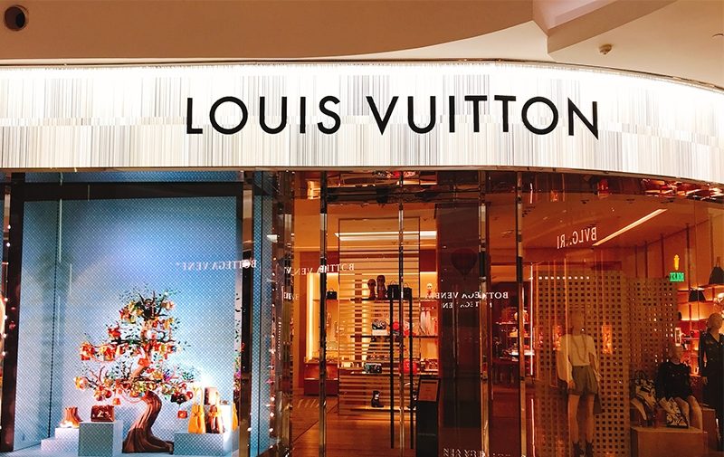 Louis Vuitton Store with premium signage materials used